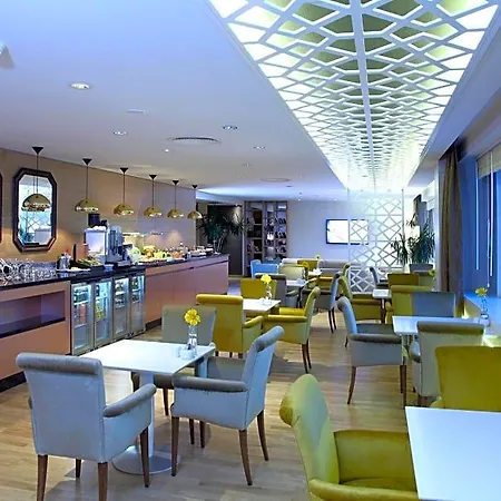 Hiltonsa Отель Адана