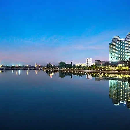Отель Hiltonsa