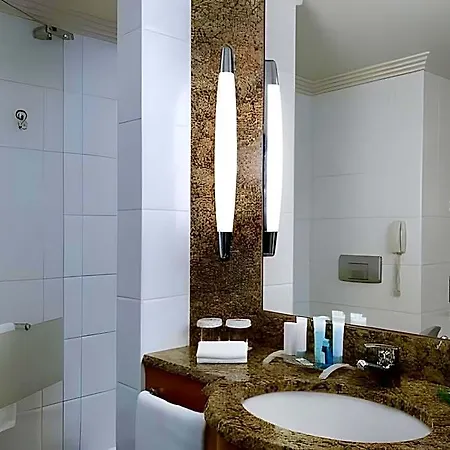 Hotel Hiltonsa 5*