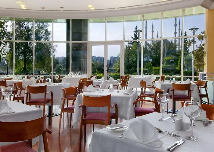 阿达纳希尔顿酒店 阿达纳